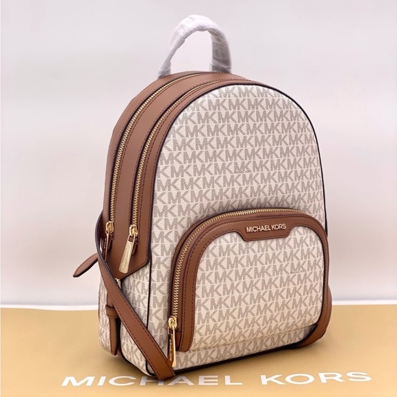 MICHAEL KORS JAYCEE MEDIUM
BACKPACK VANILLA - Picture 7 of 14